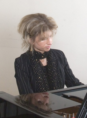 in Henndorf lebende Salzburger Pianistin Sibylle Schefczik Foto: B. Winzer